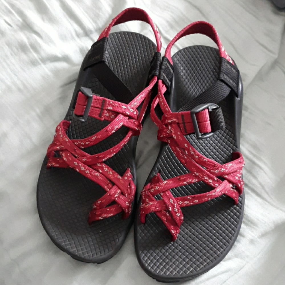 Chacos size 7
